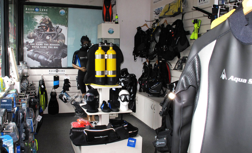 Scuba Gear Shop at Wilfred Zimmerman blog